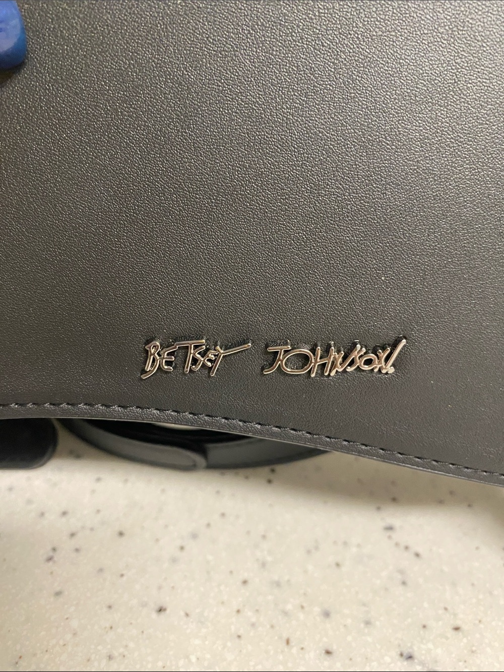 NWT. Betsey Johnson, dachshund handbag. - Picture 5 of 12